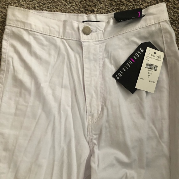 NWT High Waisted Fashion Nova White Jeans - Picture 2 of 3